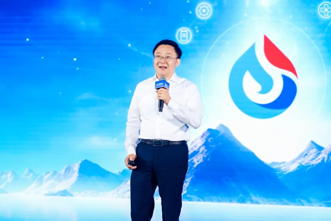 讯飞星火认知大模型V1.5发布：综合能力三大升级，发布星火APP